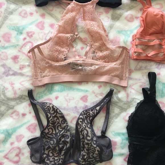 10 Brand new Victoria’s Secret size XS bralettes - Picture 7 of 7